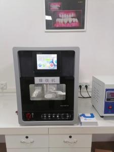 China 60000r/m 220V 5 Axis Dental CAD CAM Milling Machine factory