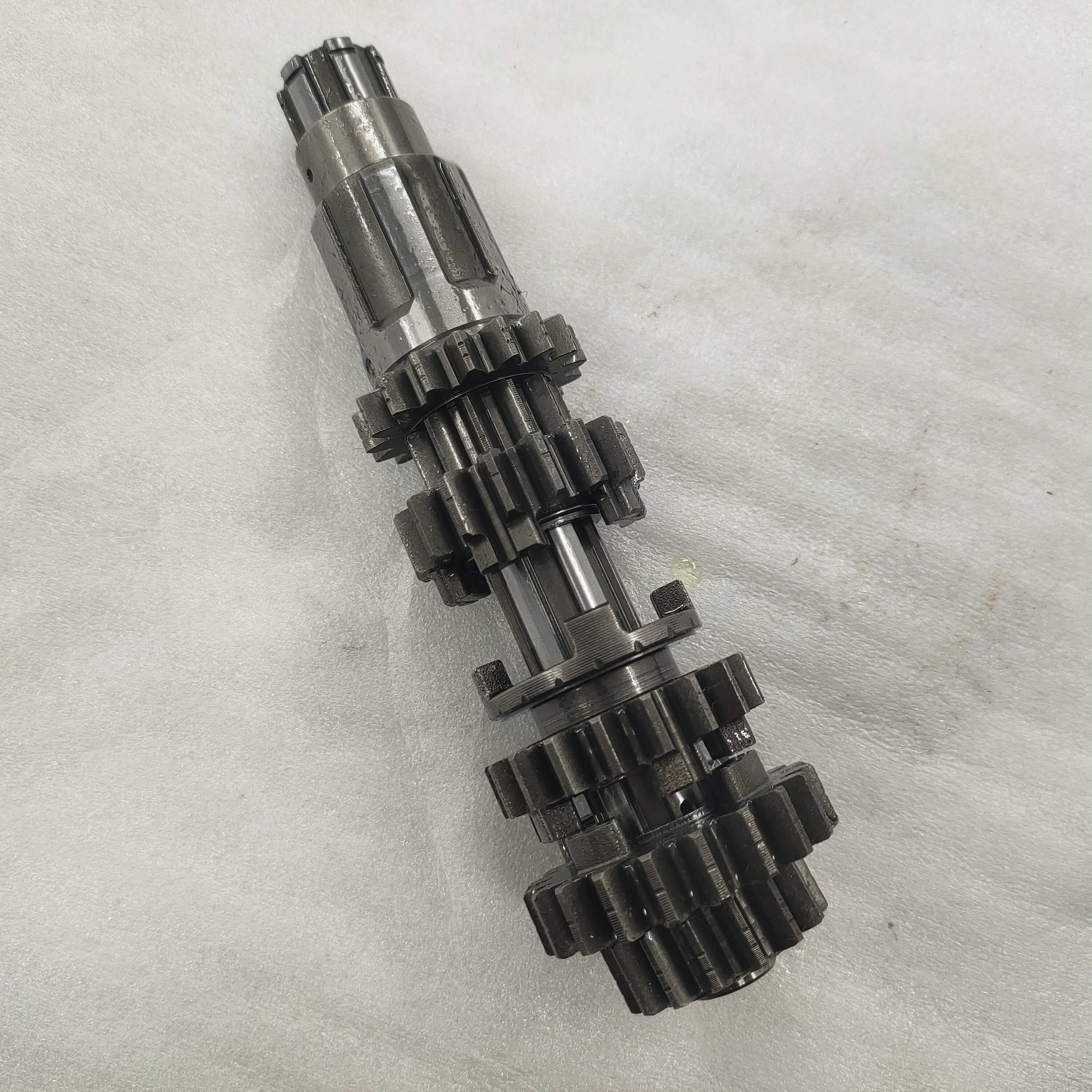 Customized Machine Engine Part Feed Machinery Main Gear Shaft Assembly with Standards