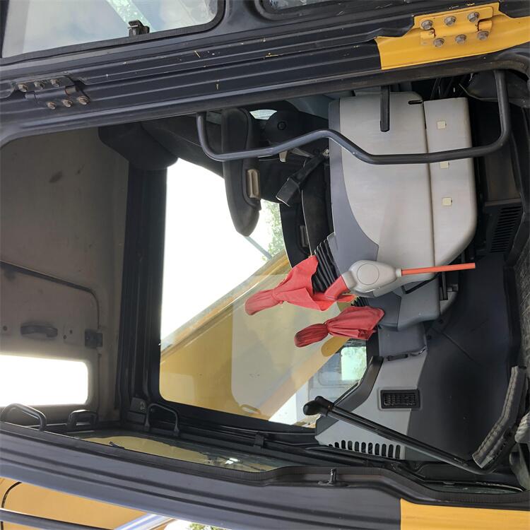 16 Ton Hydraulic Used Komatsu Excavator PC160 Good Health and Original Color in Japan