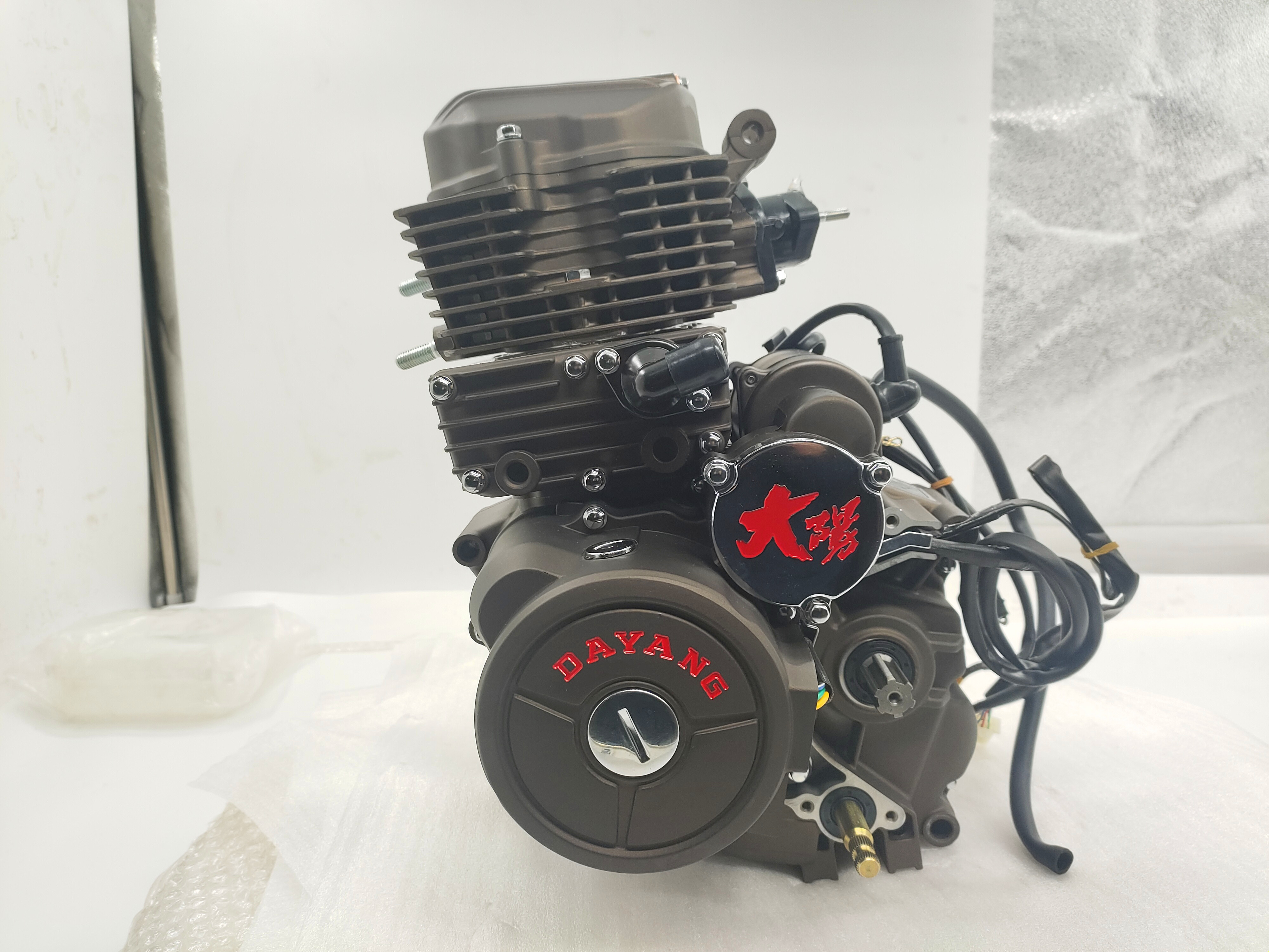 DAYANG LIFAN CG150cc Cool Engine Motorcycle Assembly with Kick Start and 1 Cylinder
