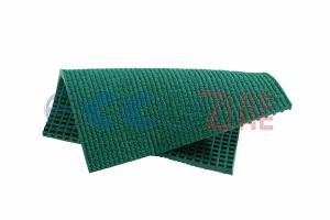 China Green Rubber Prefabricated Running Track Roll 13mm IAAF Certificate UV Resistant factory