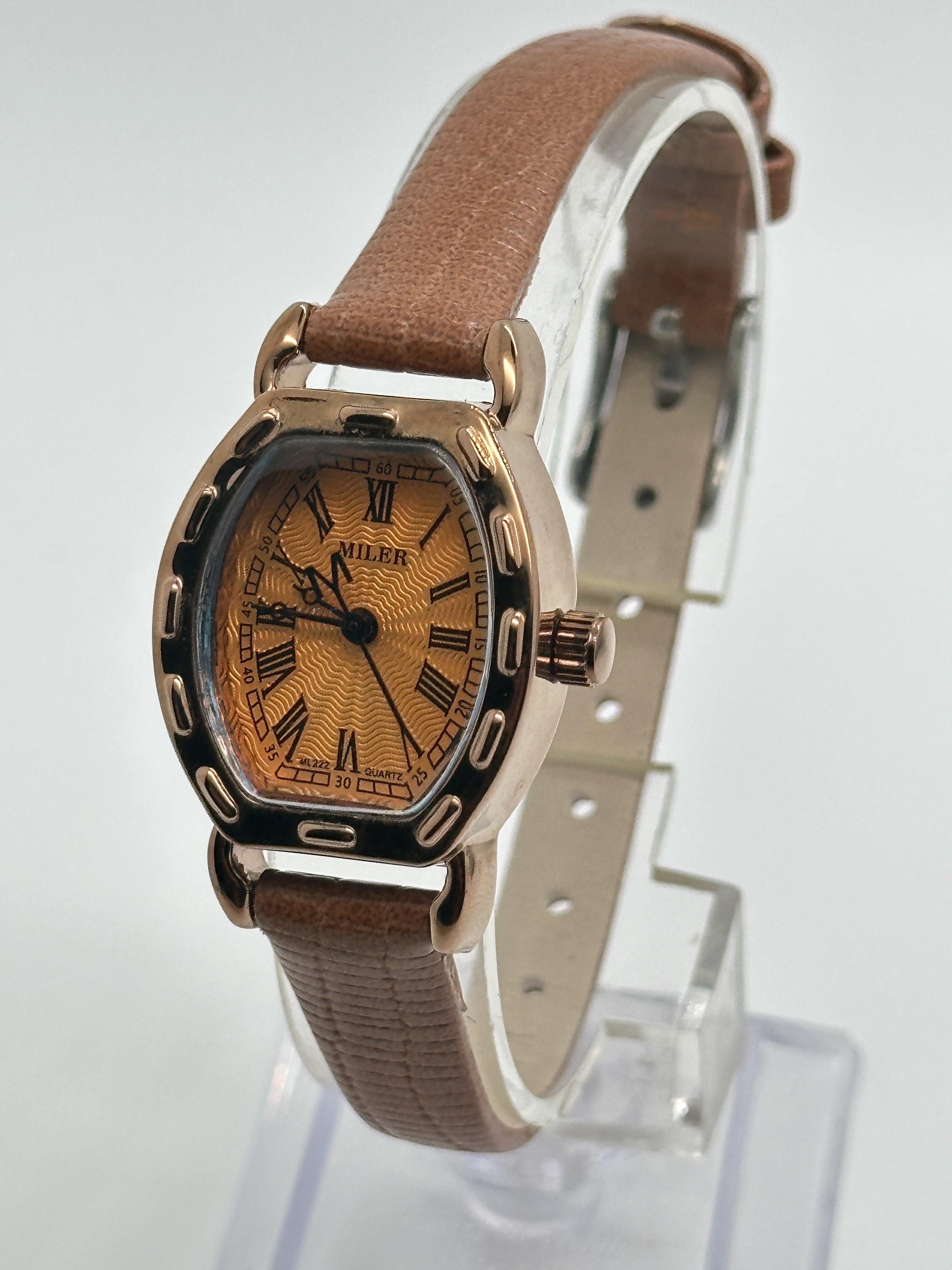 Miler ML-222 Classic Wholesale Gift Light Weight And Genuine Lady Leather Wrist Quartz Watch