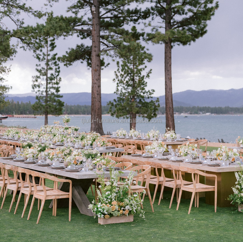 Nordic Wood Stackable Banquet Chair Modern Design Style W50*D52*H80 cm Stackable Solid Wood for Weddings and Banquets
