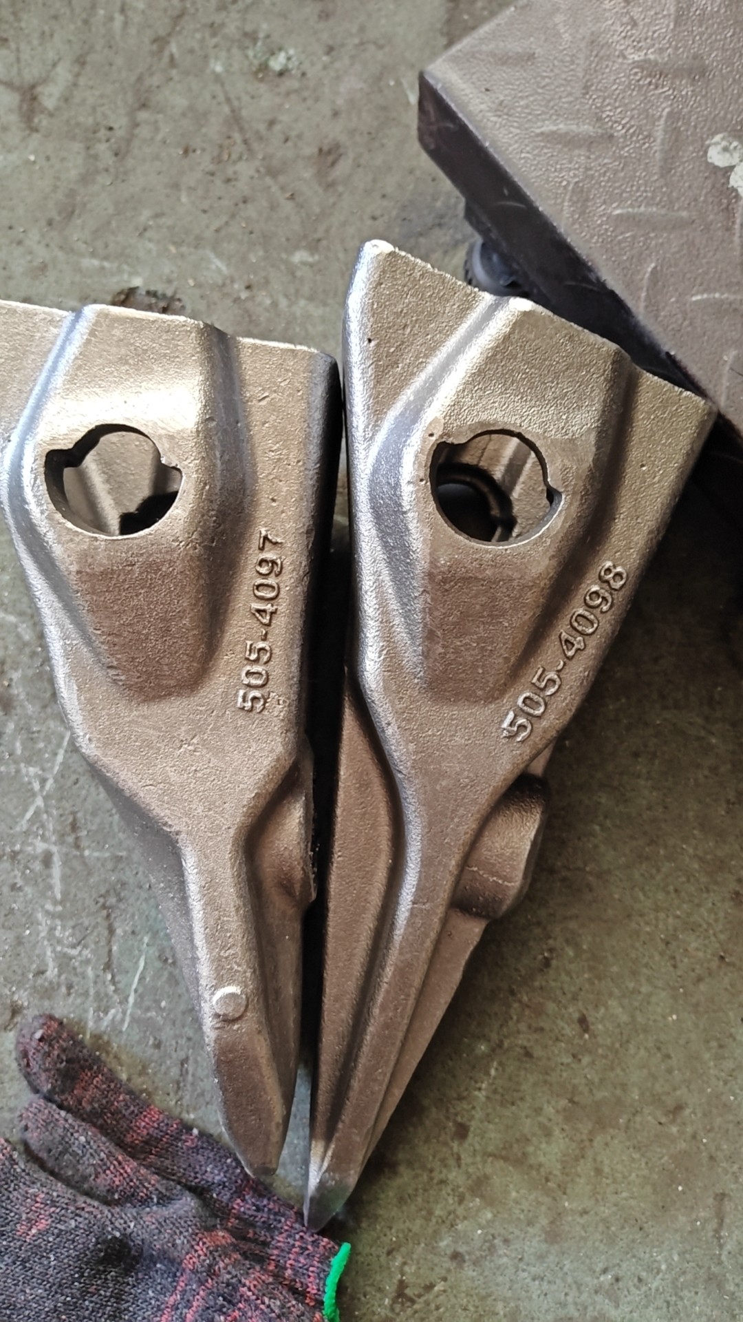 Wear Resistant Backhoe Bucket Teeth 505-4097 For E320 E320c PENETRATION PLUS TOOTH Excavator Spare Parts