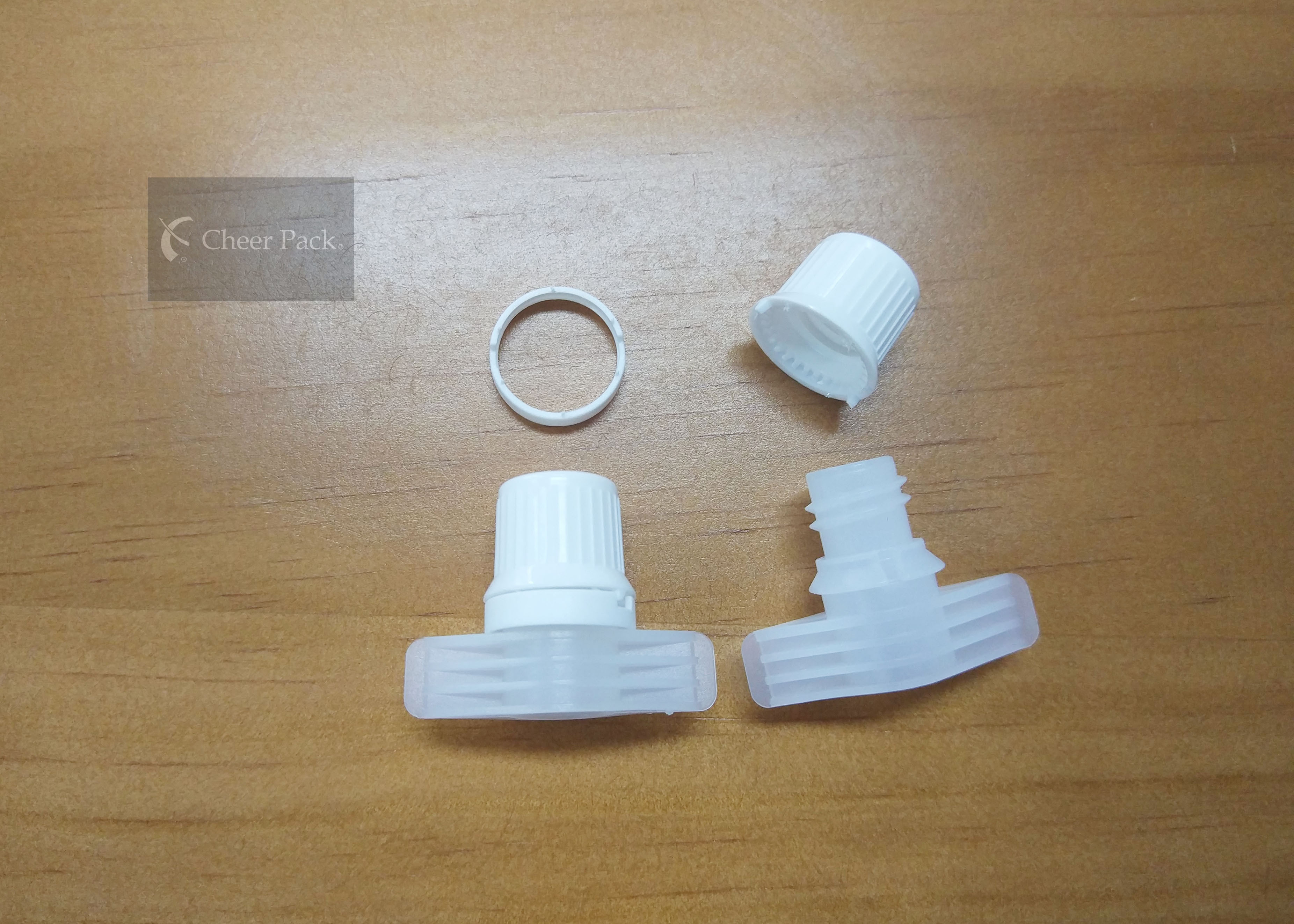 9.6 Millimeter Plastic Pour Spout Caps 100% Food Grade Material PE