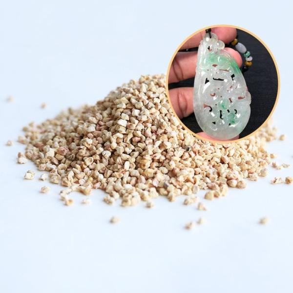 China Renewable Source Corn COB Grits 4.5Mohs Corn Cob Sandblasting Media factory