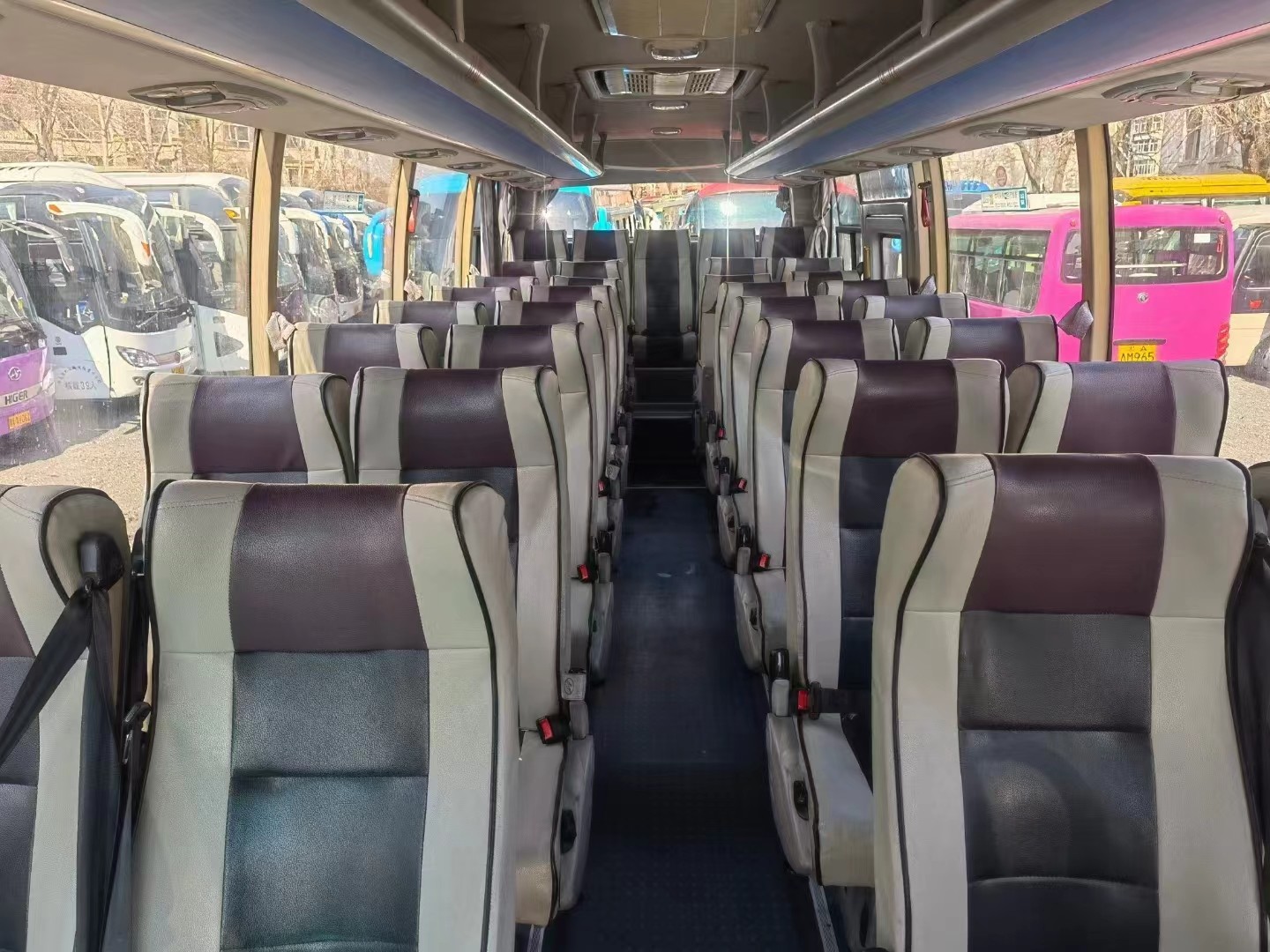 Higer KLQ6898 Used Bus Left Hand Drive 35seater Yuchai Engine For Transport