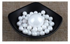 China Precision Polished Smooth Ceramic Zirconia Grinding Balls 10mm High Impact factory
