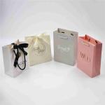 FSC 250gsm Cosmetics Perfume Shopping Printed Paper Gift Bags With Ribbon