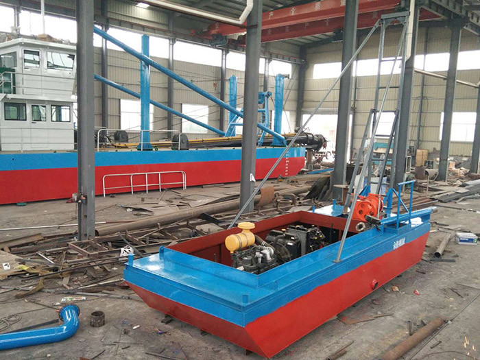 Small-Sized Capacity 6inch 400m3/h Sand Dredger with A Blue Color for River Sand Mining