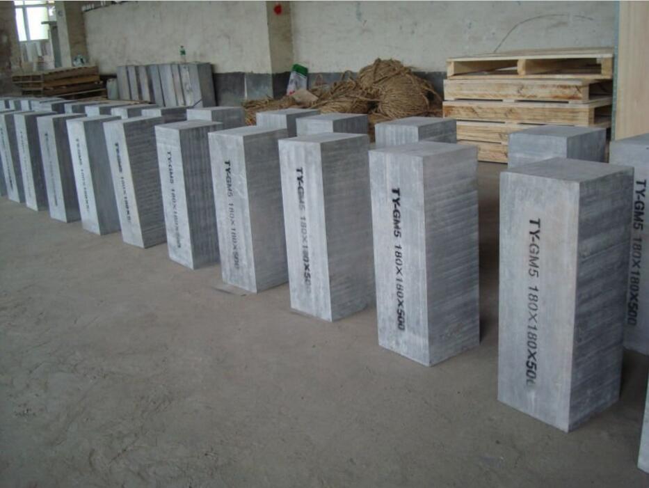 Henan Fused Cast Skid Rail Block Zircon Corundum Mullite Bricks SiC Content % 0.1%min