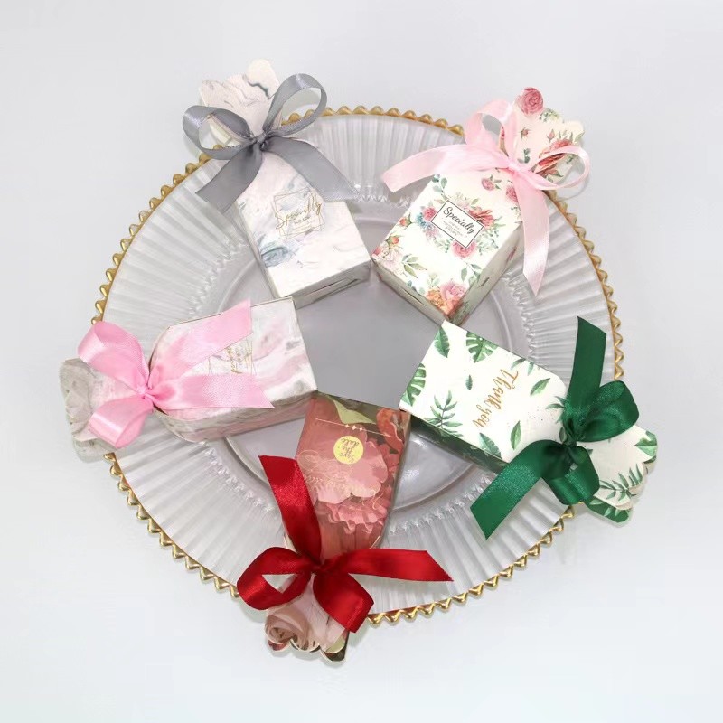 ODM 5*5*12cm Candy Chocolate Wedding Paper Box With Ribbon