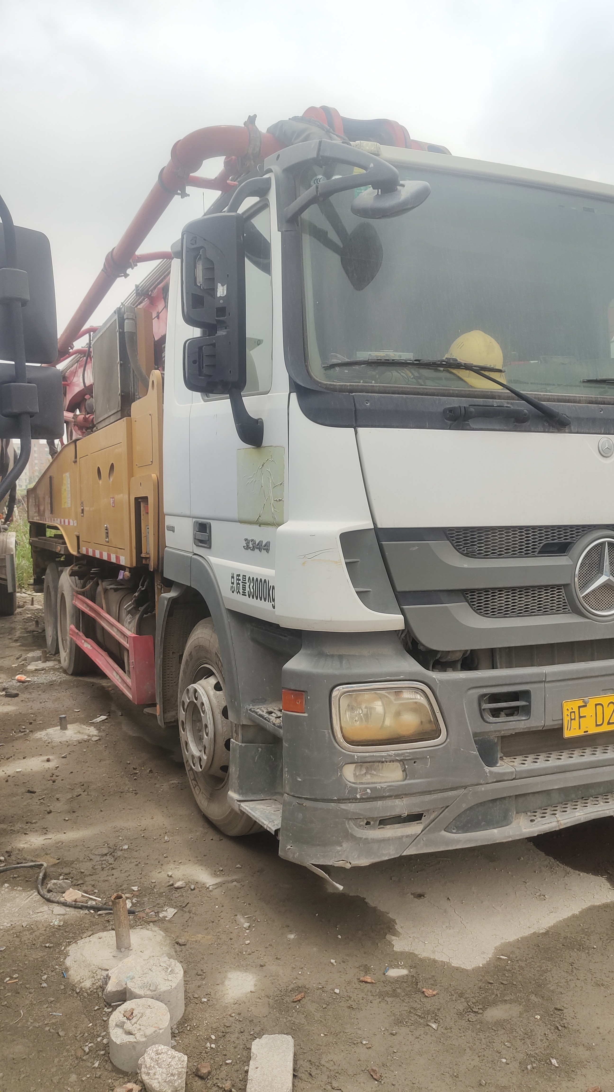 Used SANY concrete pump truck for sale, Mercedes Benz chassis