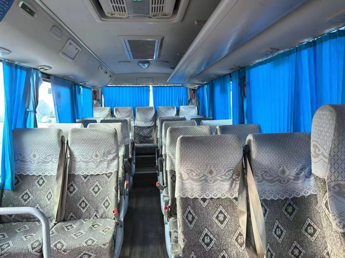 Highway Passenger Bus with 2776ML Displacement and Diesel Fuel Type Excellent Condition