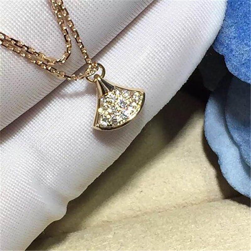 Real low price and high quality jewels B DIVA'S DREAM series Bracelet 18k gold Diamonds Diamond material SI H Bracelet