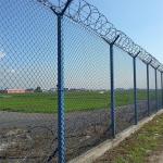 green power coated Dia 500mm BTO-22 Razor Barbed Wire Airport Security Fence 1.8