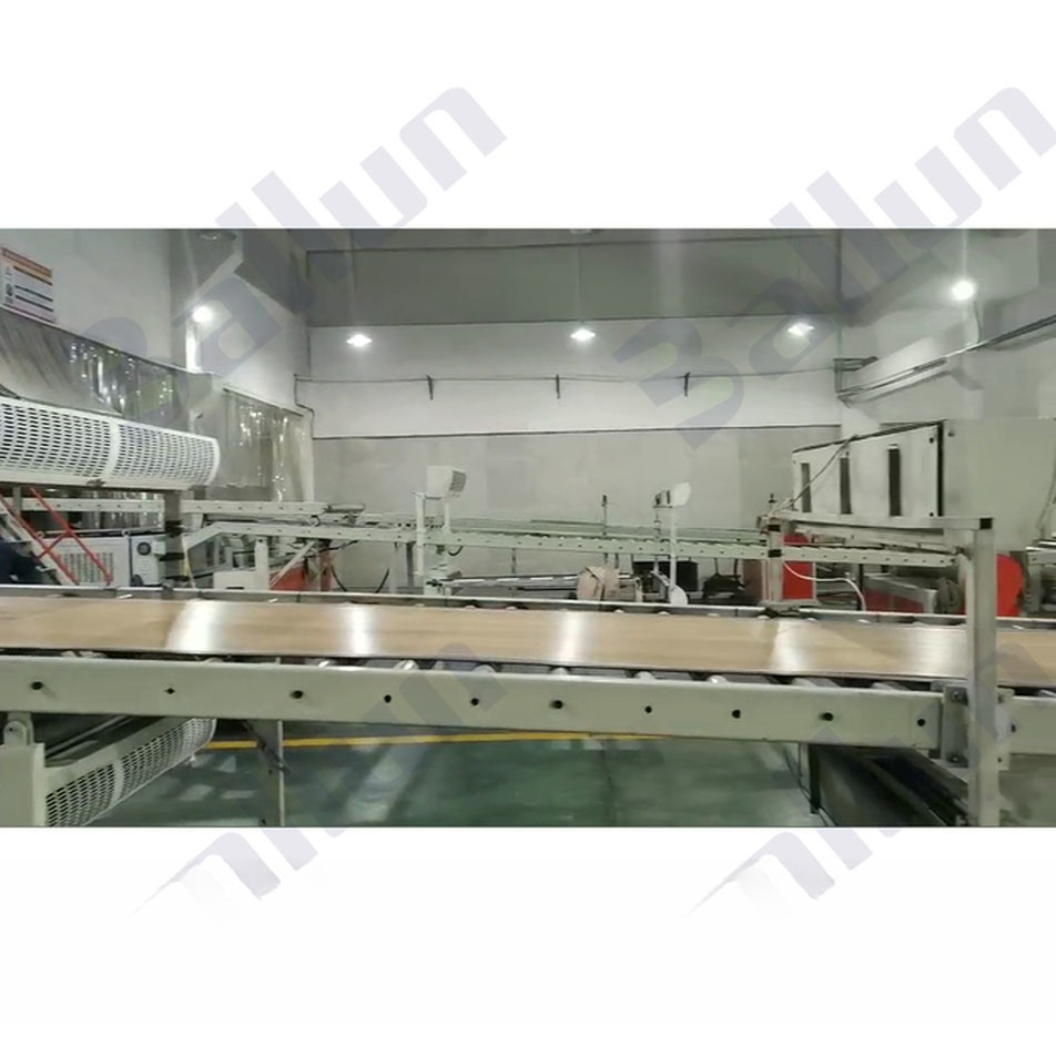 Customized 12"x24" SPC Flooring 7.2''x48'' Click LVT Flooring Tiles 0.7mm Wear Layer