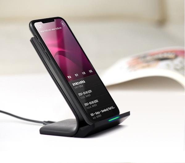 High Quality QI Compatible 10W/7.5W/5W fast Charging Wireless Charger Phone