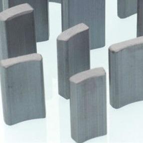 China Industrial Car StarterSintered Ferrite Magnet OEM Segment Block Sheet Customized factory