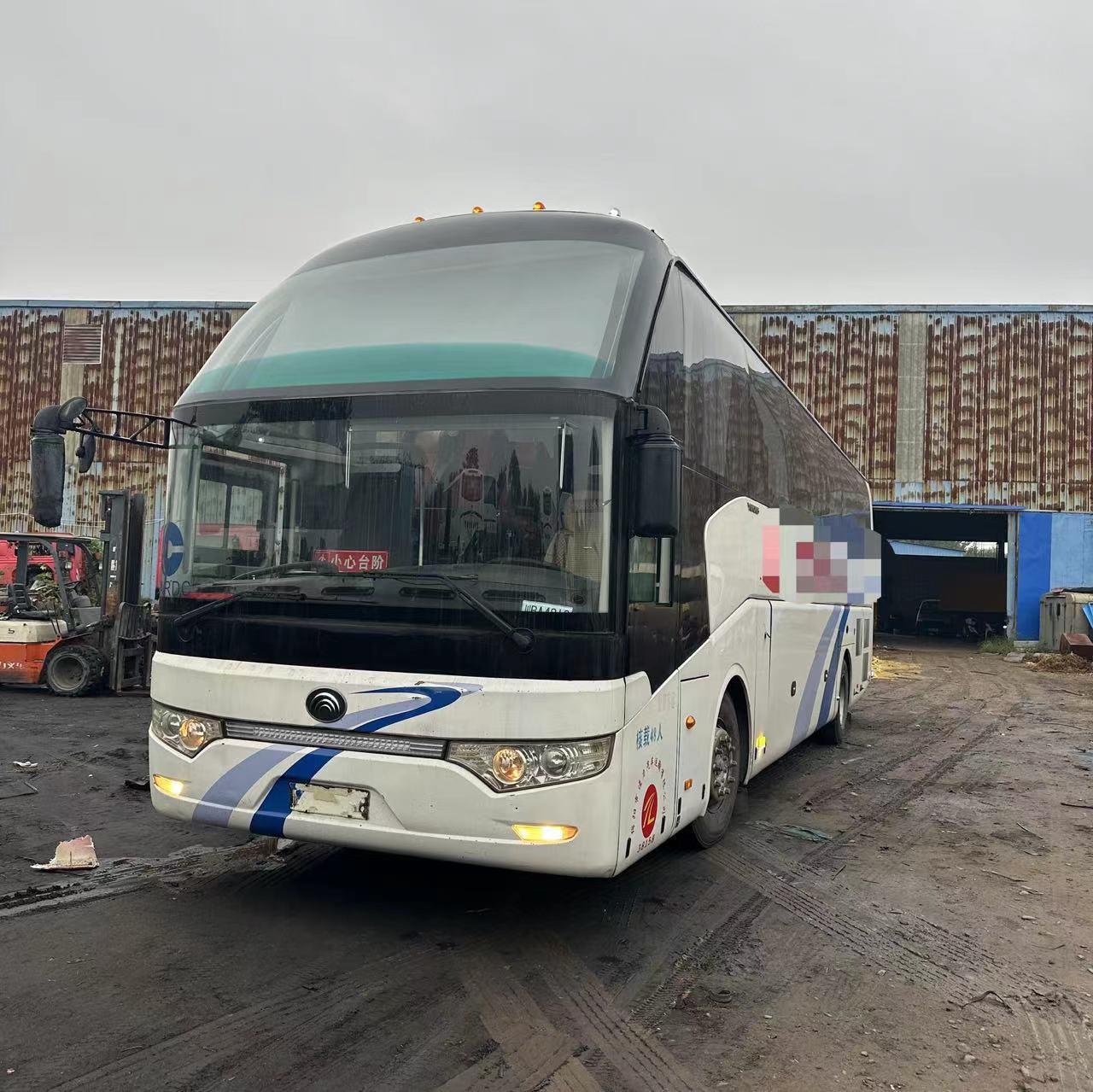 Upgrade Your Fleet with Euro 3 Emission Standard Used ZK 55-60 Seater Buses in Africa