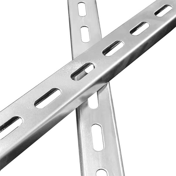 China ODM 3M Stainless Steel Unistrut Slotted C Section Channel For Industrial Settings factory