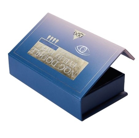 China Cosmetic Clamshell 600g Rigid Magnetic Box Packaging With Mirror factory