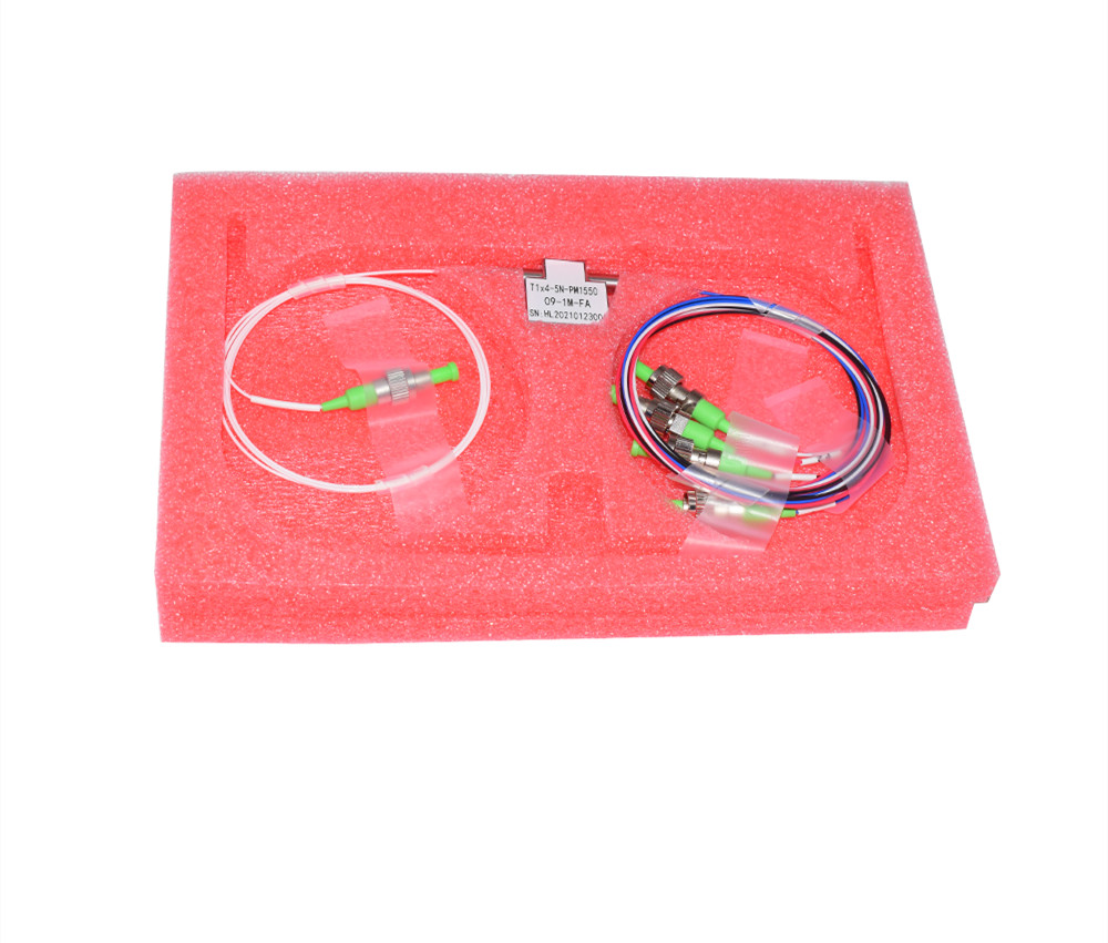 1x4 Mechanical Fiber Optical Switch 1550nm Polarization Maintaining