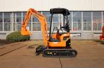 China Lonking CDM6016 hydraulic mini excavator kubota engine with operating