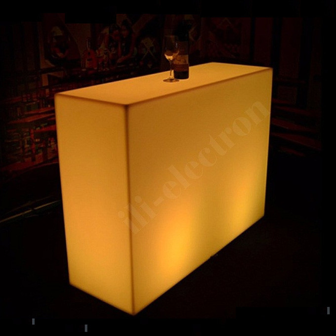 Illuminated Lighted Cocktail Tables , LED Light Up Tables For Night Club Lounge