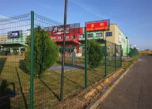 China OHSAS 100*300mm Rigid Welded Mesh Fencing With Square Post factory