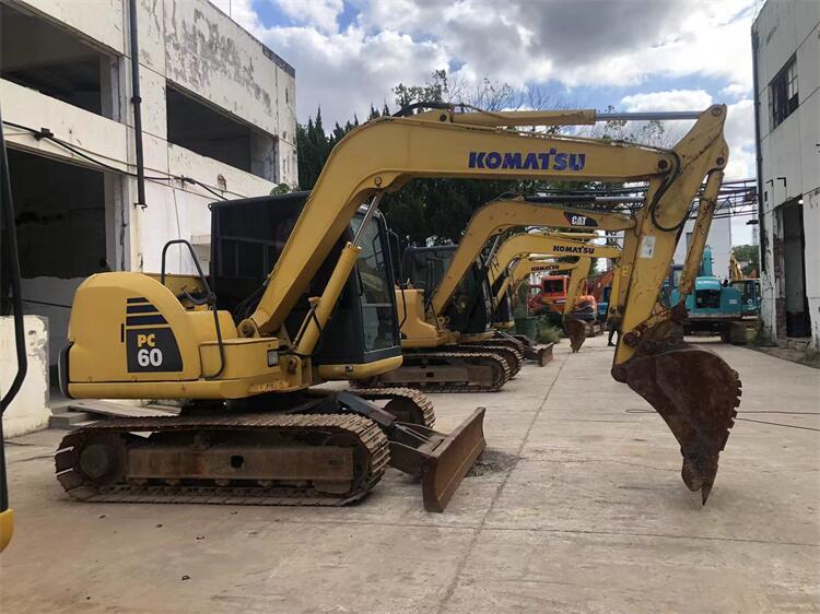 6000 KG Cummins Engine Used Komatsu PC 60-8 PC60 Excavator in Shanghai 2020 Year Model