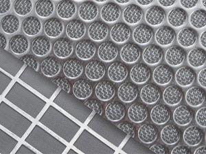 China Punching Plate Sintered Stainless Steel Wire Mesh 1um High Mechanical Strength factory