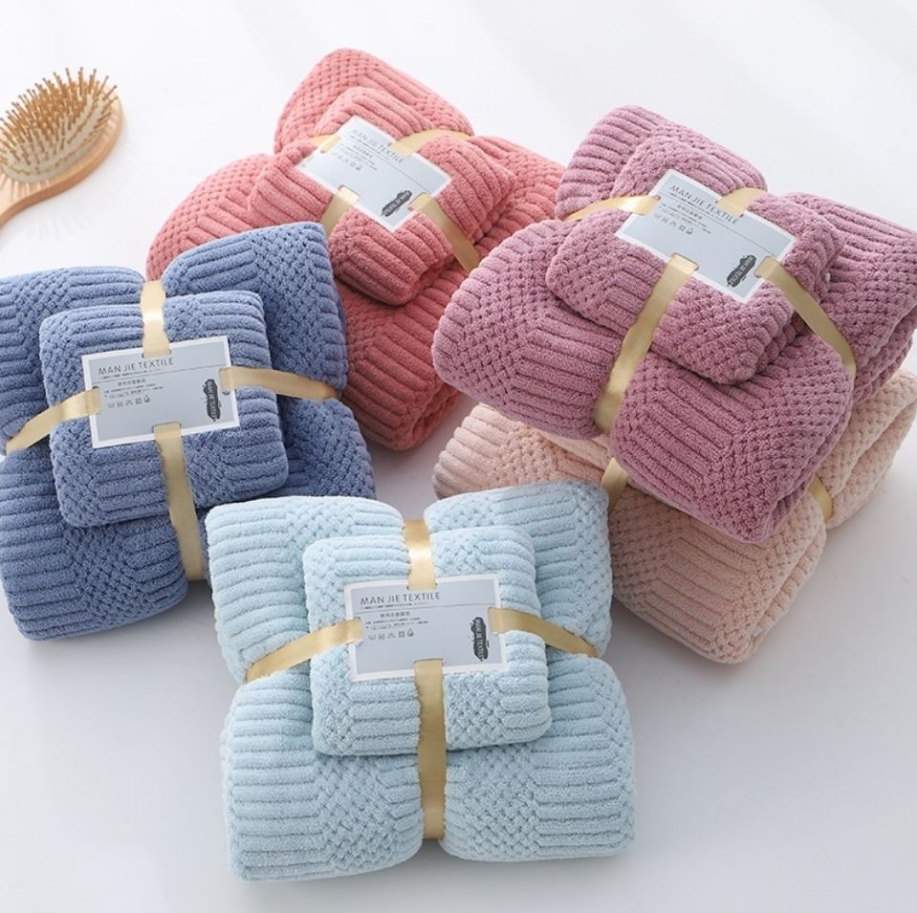 Polyester Woven Bath Towel Set Thick and Absorbent Coral Fleece for Ultimate Comfort