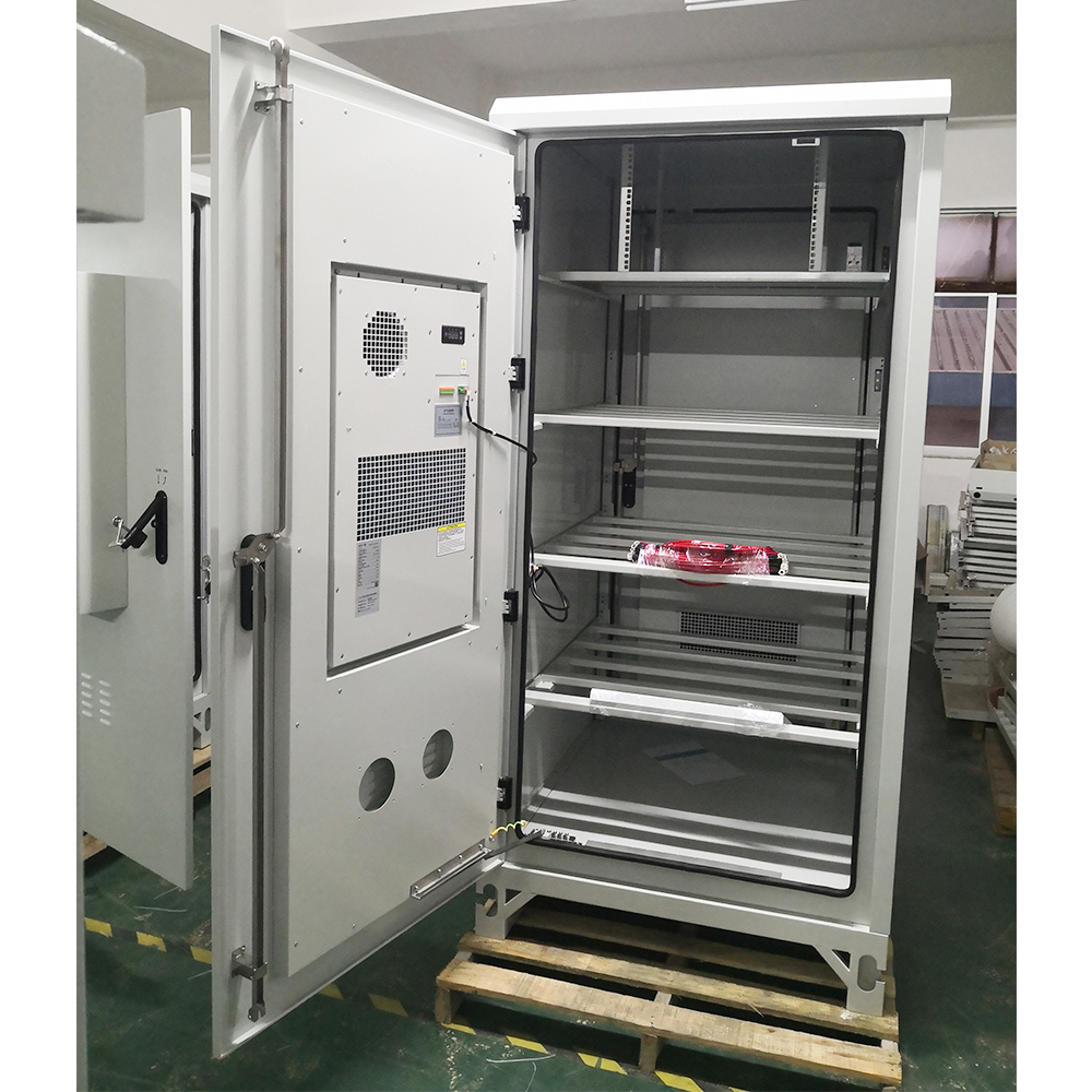 Front Two 2 Doors Outdoor Telecom Cabinet With AC Heat Insulation