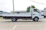 3200mm Wheelbase Transportation Dongfeng 4x2 Light Cargo Truck with YUNNEIDONGLI