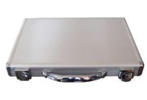 China Fashion Aluminum Laptop Case , Silver Hard Metal Suitcase Easy To Clean Up factory