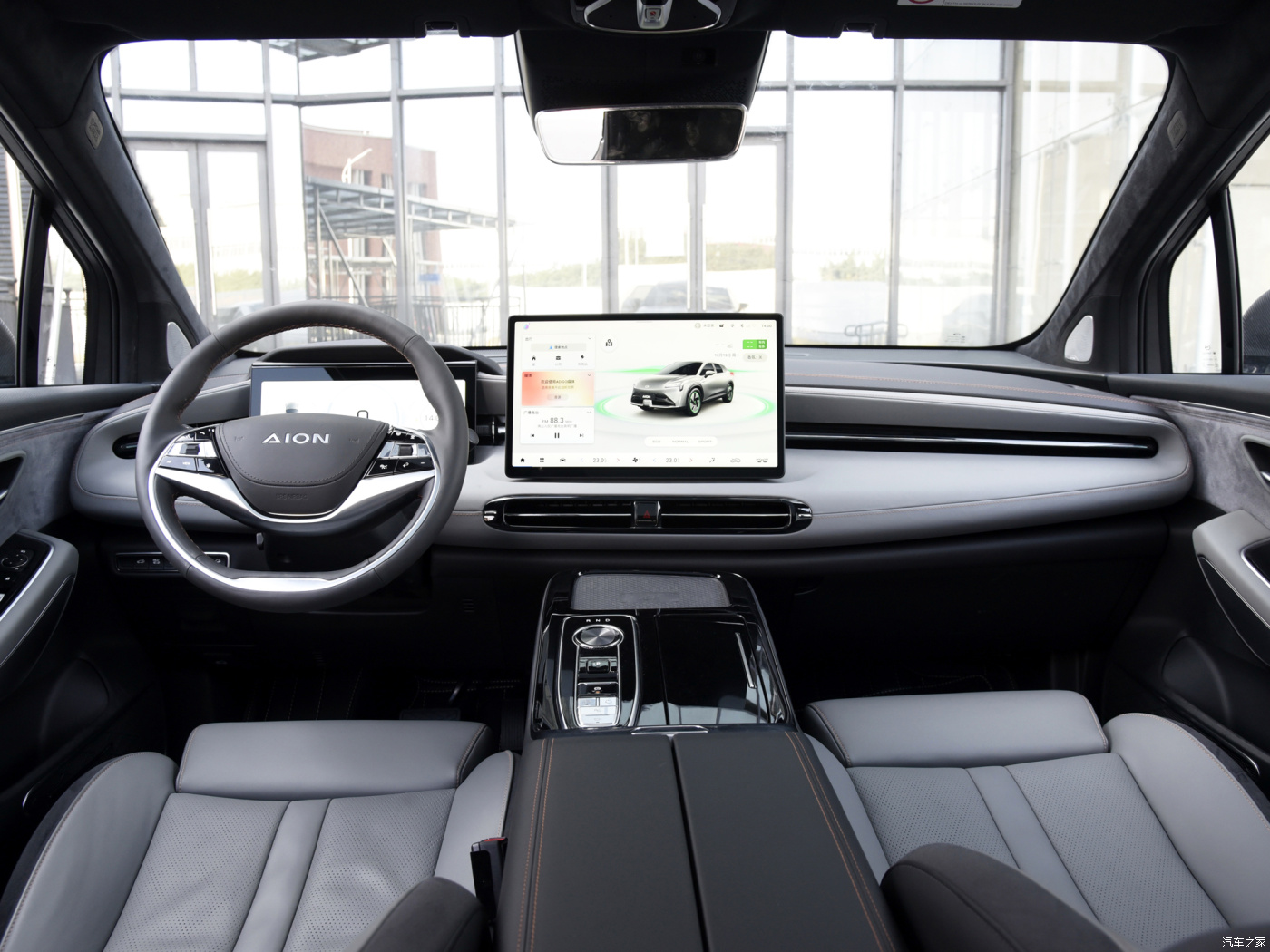 2024 AION LX PLUS 80 Zhizun Edition Auto Drive Electric Vehicle Ternary Lithium Battery and 180kW Total Motor Power