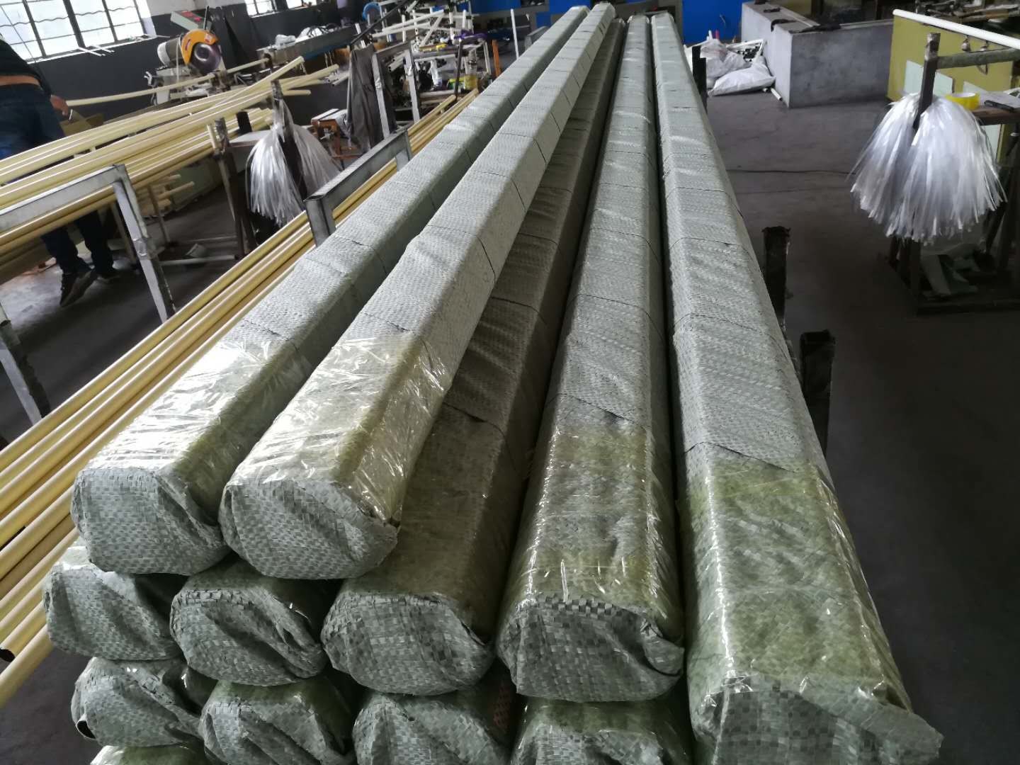 Anti Corrossion Lean Tube Coated White / Yellow Color Stable Structure