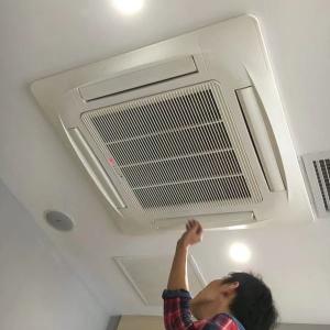 China High Efficiency Cassette Type Air Conditioner FCU / Fan Coil Unit factory