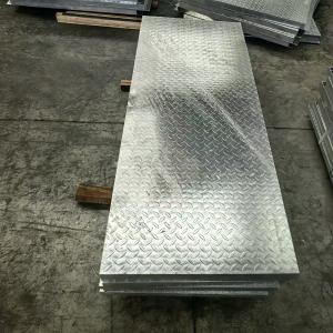China Stainless Steel Machine Pressure Welded Anti Rust Aluminium Checkered Plates factory