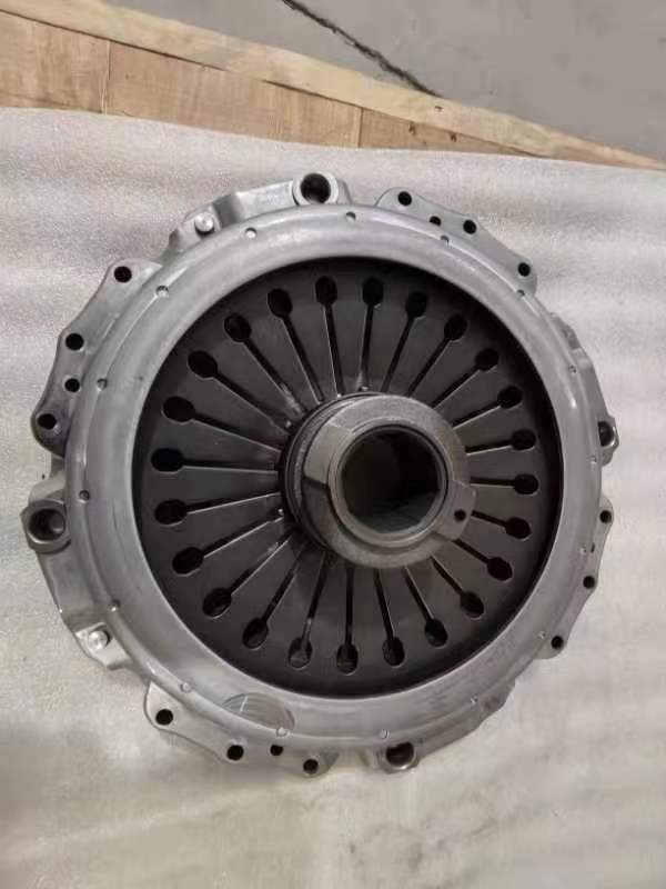 Volvo Trucks 3400700618 3482001308 1878006129 3482000553 Iron Clutch Kit with Design