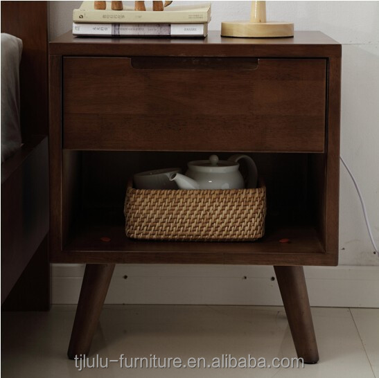 Solid Wood Nightstand Fashionable Storage Cabinet for Bedroom and Living Room Decor