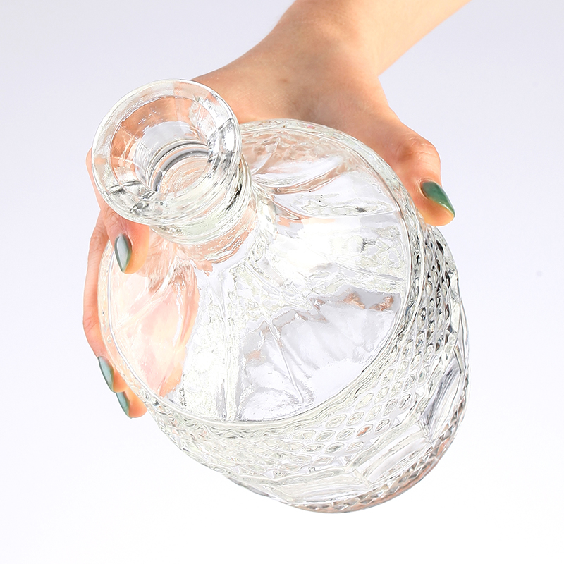 Provided Freely 750ml Vodka Whiskey Rum Brandy Alcohol Fruit Wine Glass Bottle with Cap