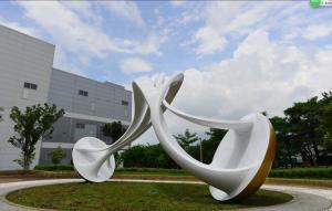 China Square Decoration Large Outdoor Sculpture , Stainless Steel Abstract Sculpture factory