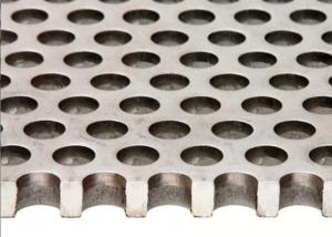 China 16/65 Mn Q355B Mn Thick Punched Metal Sheet 1mm Round Hole Perforated Sheet factory