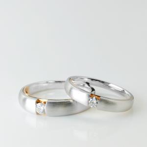 China Men 0.109ct Women 0.086ct Gold Engagement Ring Designs For Couple factory