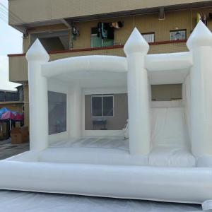 China hot selling kids play high quality PVC inflatable castle outdoor inflatable castle factory