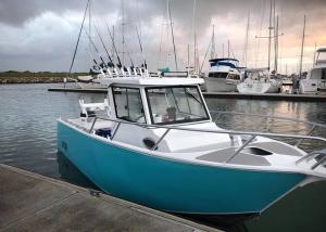 China 22ft Length Aluminum Fishing Boats 2.45m Beam With Enclosed Windshield factory