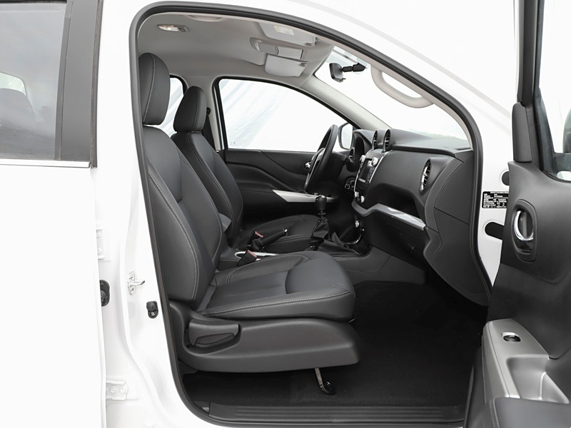 Diesel Car 2024 dongfeng pick up ZhengZhou Nissan Navara Ruiqi 6 2.3T 163Ps L4 AWD FWD