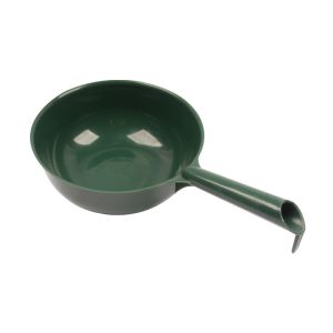 Feeding Made Effortless Multi-Functional PP Plastic Feed Shovel